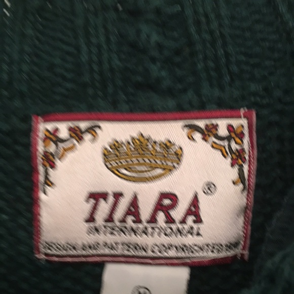 Embellished Christmas Sweater - Picture 3 of 6